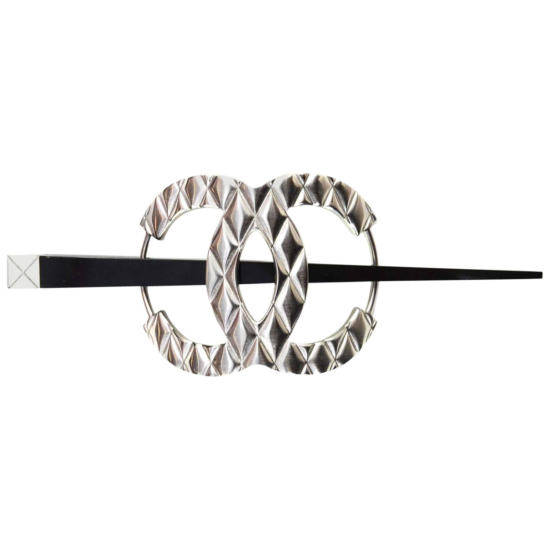 Chanel '15 Quilted Silver CC Hair Pin