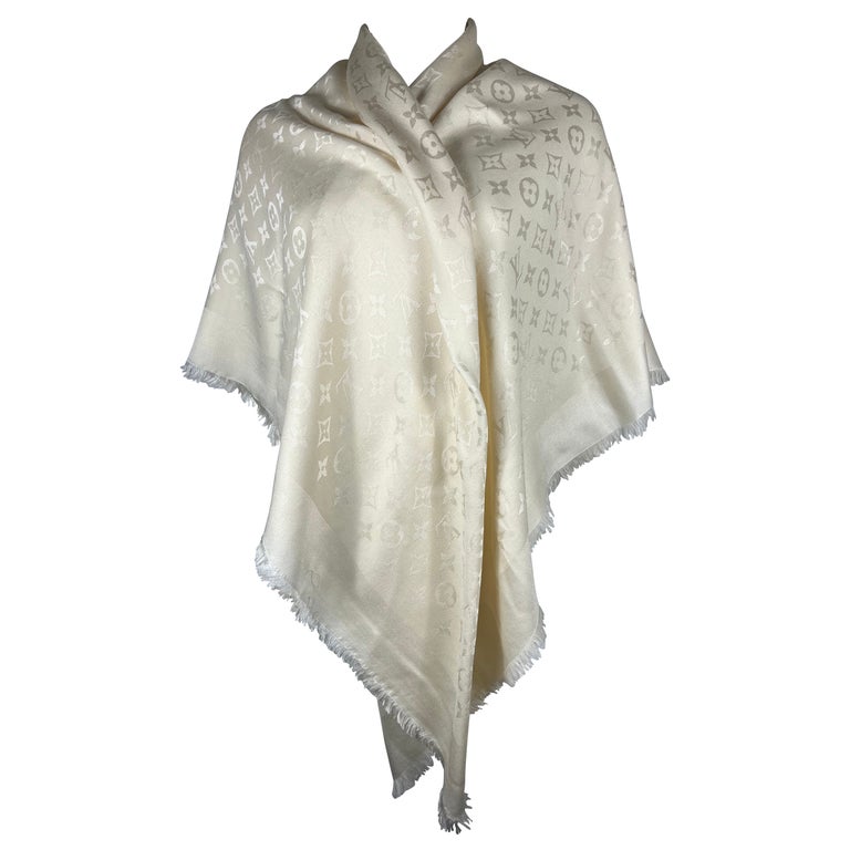 Louis Vuitton Shawl Scarf White with Monogram For Sale