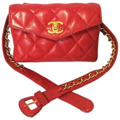 Retro CHANEL lipstick red leather waist bag, fanny pack with golden chain belt