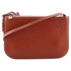 Loewe Gate Crossbody Tasche aus Leder mit doppeltem Reißverschluss von Loewe