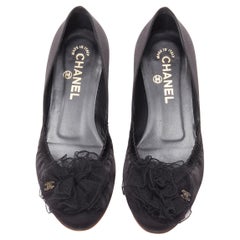 Ballerines Chanel 08C G G25751 en dentelle noire à fleurs or CC EU37,5