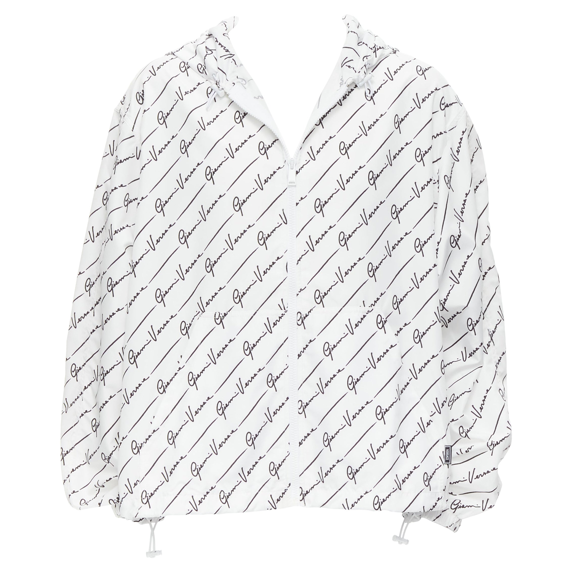 Neu VERSACE Gianni Signature Windbreaker-Jacke aus weißem schwarzem Nylon mit Kapuze IT50 L im Angebot