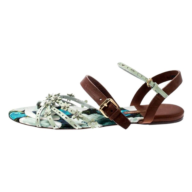 Louis Vuitton Two Tone Patent Leather And Leather Flat Sandals Size 39.5  For Sale at 1stDibs | louis vuitton flat sandals