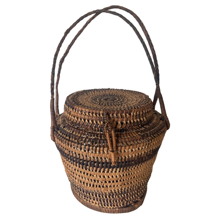 1930's Hand Woven Fish Basket Purse Bucket Bag For Sale at 1stDibs