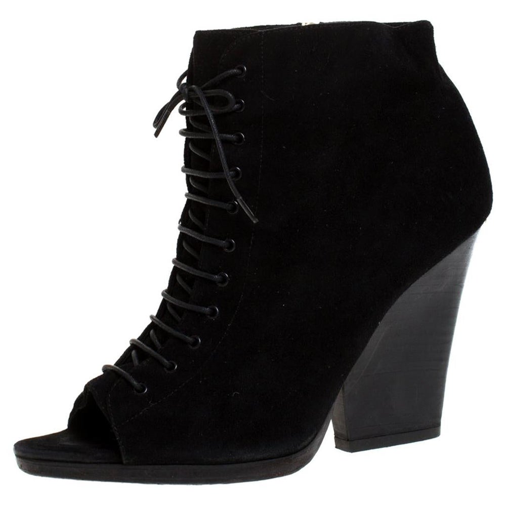 Burberry Black Suede Peep Toe Lace Up Booties Size 39 For Sale