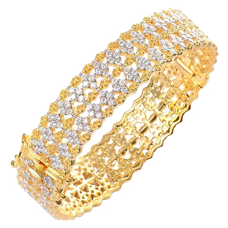 Fabulous Diamond pattern Two-tone Yellow Gold Vermeil Silver Bangle Bracelet For Sale