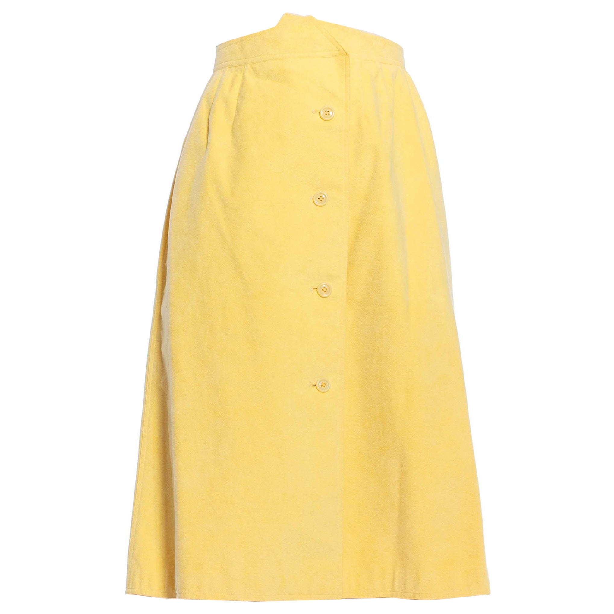 1970S HALSTON Butter Yellow Poly Blend Ultrasuede Skirt With Pockets