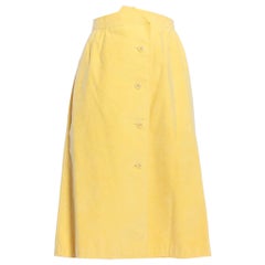 1970S HALSTON Butter Yellow Poly Blend Ultrasuede Skirt With Pockets