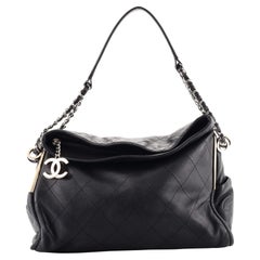 Chanel Ultimate Soft Hobo Gestepptes Leder Medium