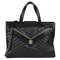 CHANEL Black Chevron Quilted Lambskin Classic Shoulder Tote