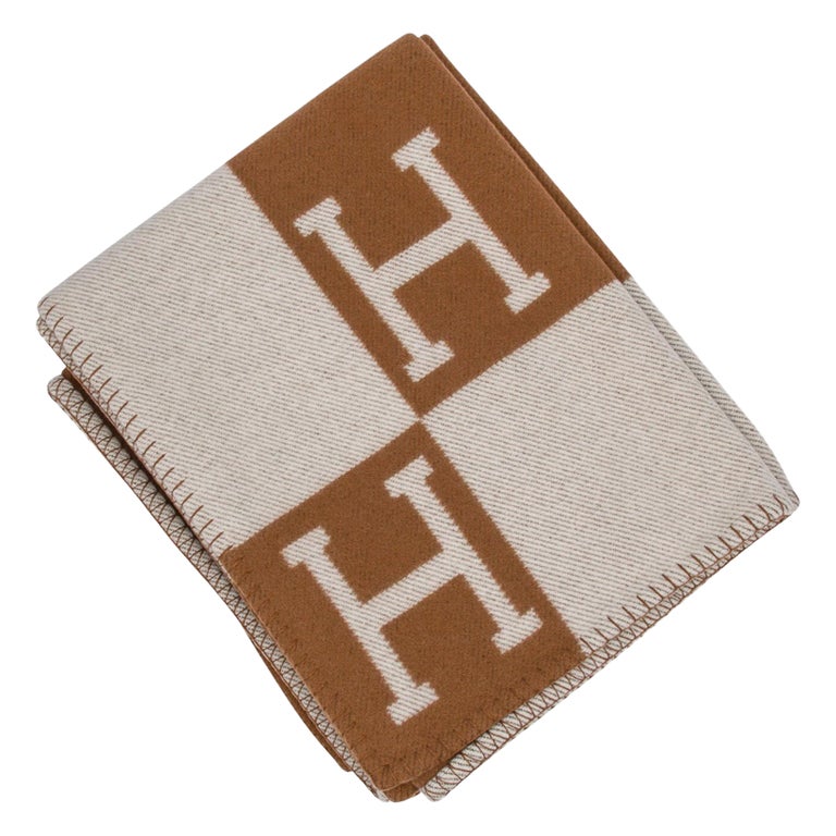 Hermes Avalon III Signature H Blanket Camel and Ecru Throw New For Sale at  1stDibs