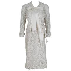 1966 Chanel Haute-Couture White Tulip Novelty Lace & Satin Party Dress Ensemble 2