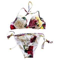 Dolce & Gabbana beachwear bikini
set in HYDRANGEA print swimwear 