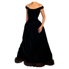 Vintage Oscar de la Renta Velvet Fur Trim Corseted Ballgown Dress