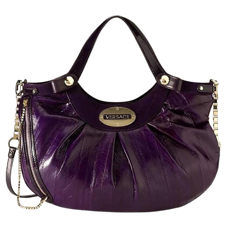 Louis Vuitton Lockme Bucket Bag Flower Embellished Leather at 1stDibs