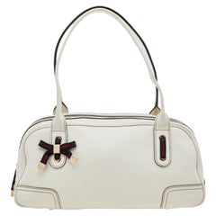 Gucci Bowlingtasche aus weißem Leder mit Webschleife