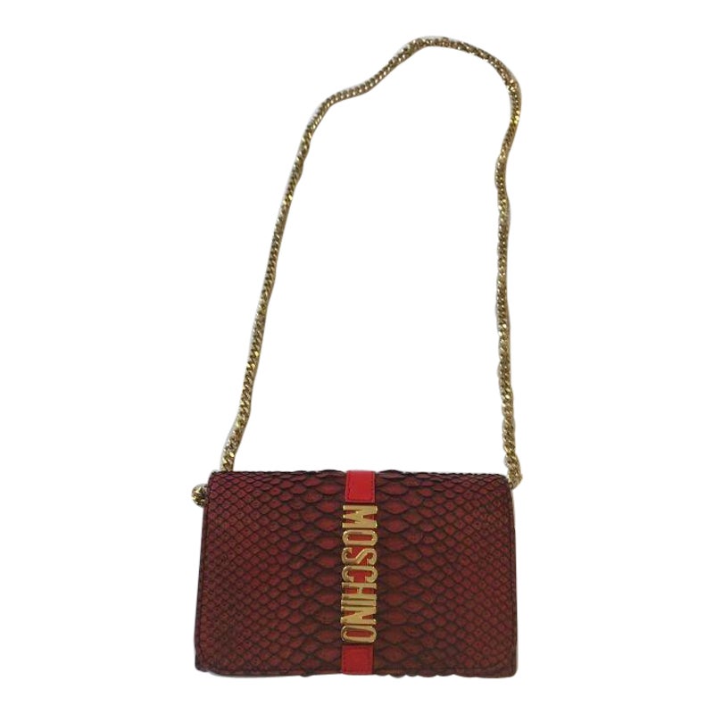 AW16 Moschino Couture Jeremy Scott Red Leather Wallet Shoulder Bag W/ Gold Logo For Sale