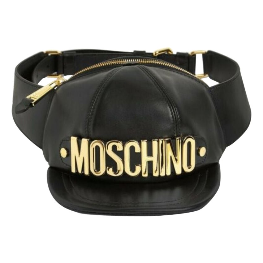 AW20 Moschino Couture Jeremy Scott Black Leather Hat Shaped Fanny Pack Gold Logo For Sale