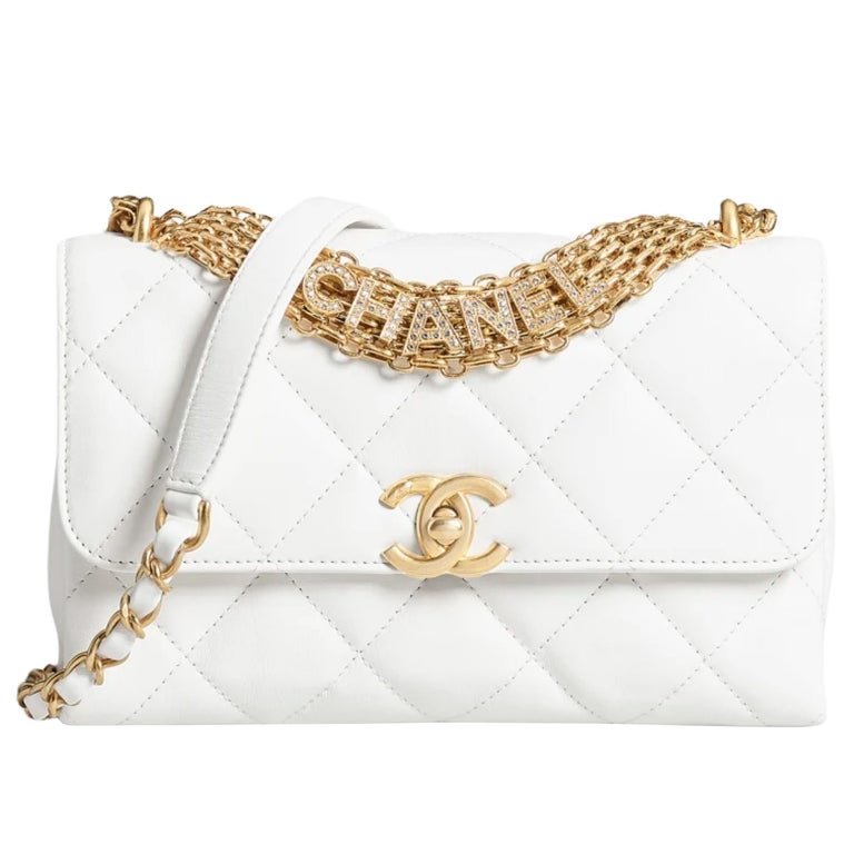Timeless Superb Chanel Mini Classic Flap bag shoulder bag in white quilted  leather, garniture en métal doré ref.494067 - Joli Closet