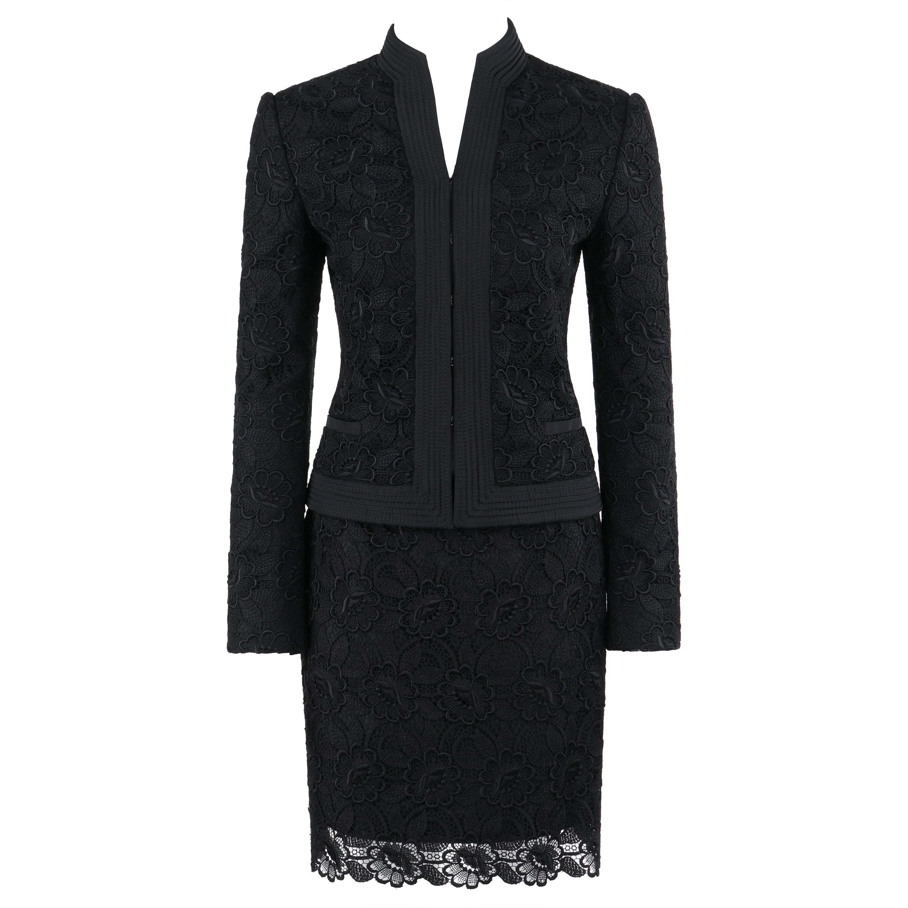 ALEXANDER McQUEEN Pre-Fall 2006 Black Two Piece Lace Jacket Skirt Suit Set For Sale