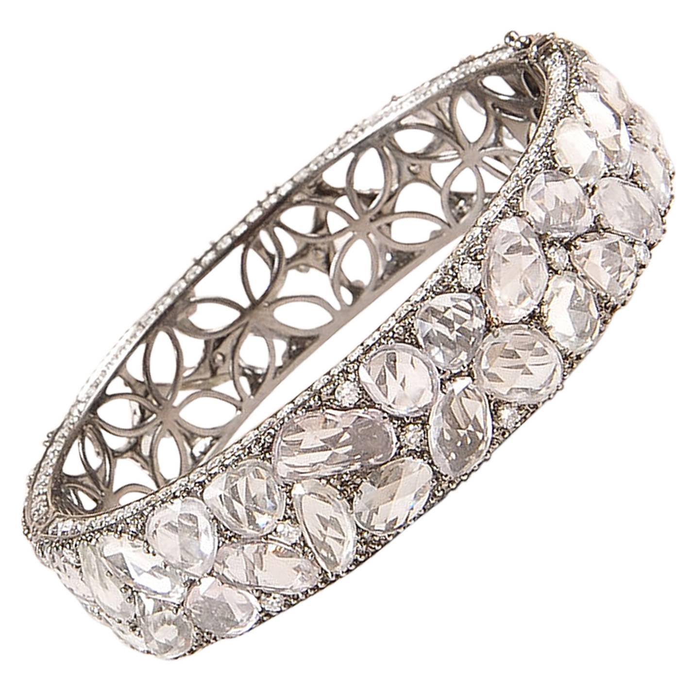 Lorraine Schwartz Sapphire Diamond Gold Hinged Bracelet For Sale