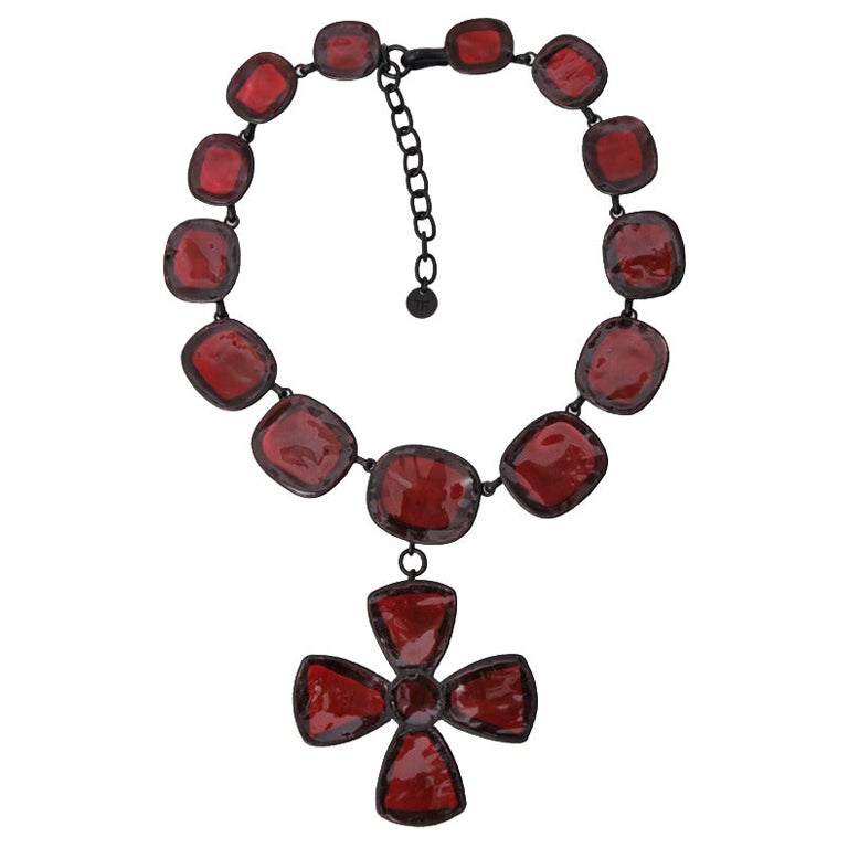 TOM FORD VINTAGE PATE DE VERRE NECKLACE with CROSS and RED STONES For Sale