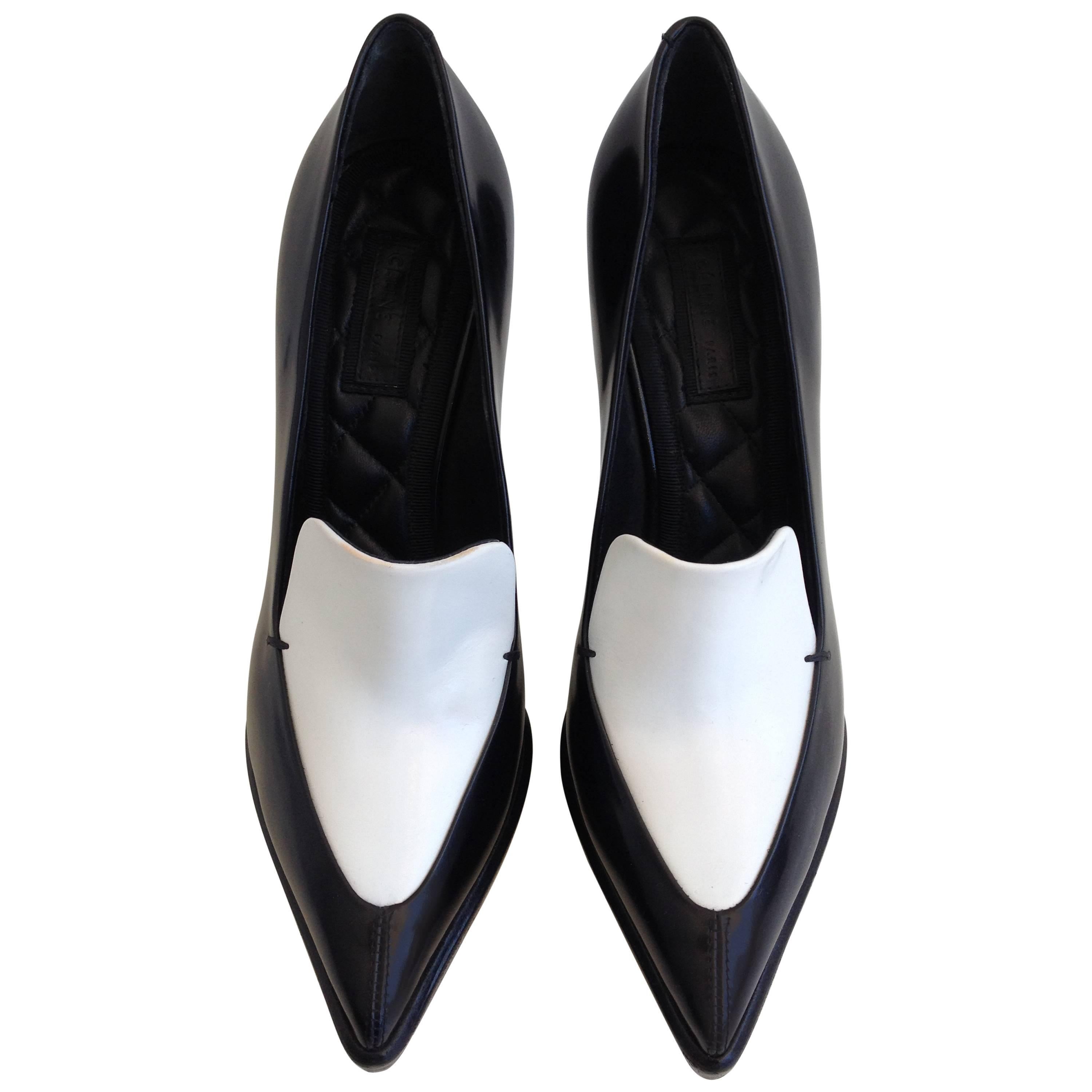 Celine Black and White Pumps Size 37.5 (7) For Sale