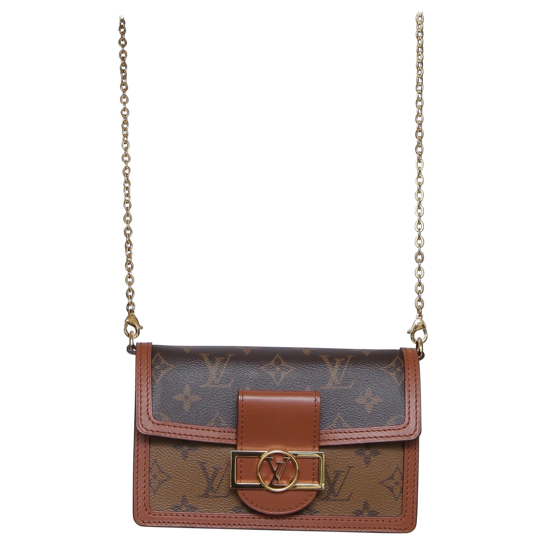 LOUIS VUITTON Monogram DAUPHINE CHAIN Wallet Bag Canvas Leather Chain Gold HW