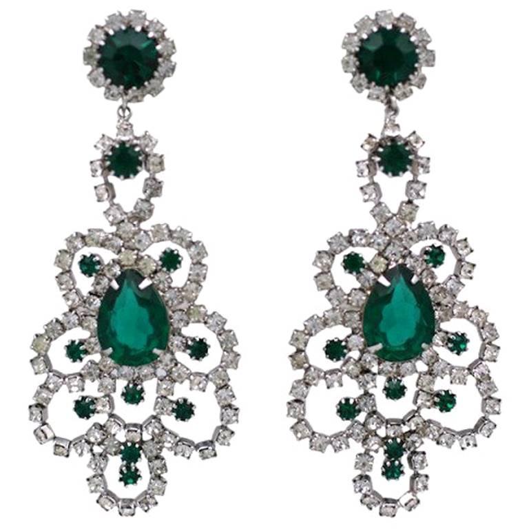 Hattie Carnegie Emerald Chandelier Earrings For Sale