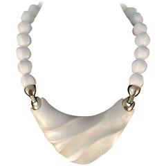 1970s Kunio Matsumoto for Trifari White Modernist Necklace 