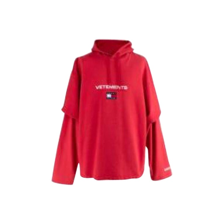 x Tommy Hilfiger Red Logo Embroidered Hoodie For Sale at 1stDibs