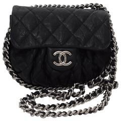 This is an authentic CHANEL Washed Lambskin Quilted small Chain Around Messenger