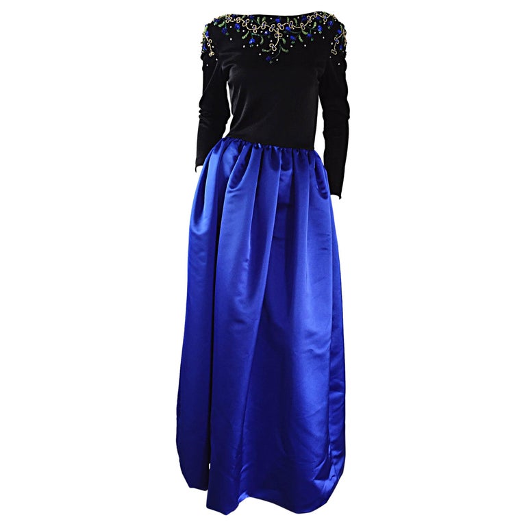 Schönes viktorianisches königliches Abendkleid aus Seide mit Perlen in  Saphirblau und Schwarz im Angebot bei 1stDibs