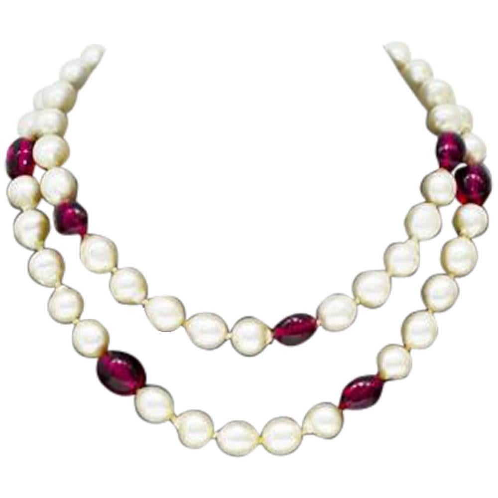 1960's Anonymous Faux Pearl & Red Poured Glass Necklace 