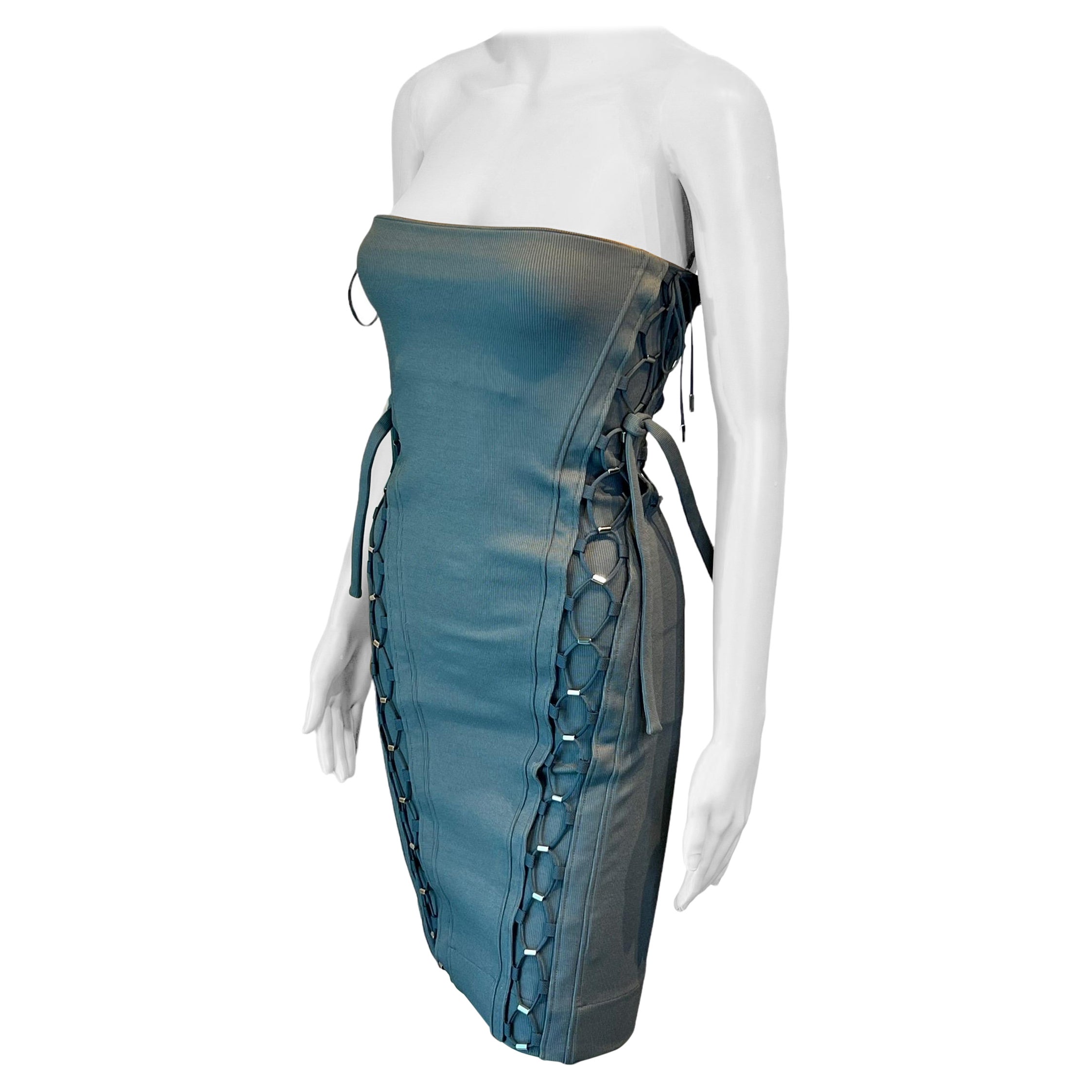 Gucci S/S 2010 Unworn Bodycon Lace Up Bandage Grey Mini Dress For Sale