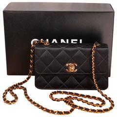 1998 Vintage Chanel clutch - black silk