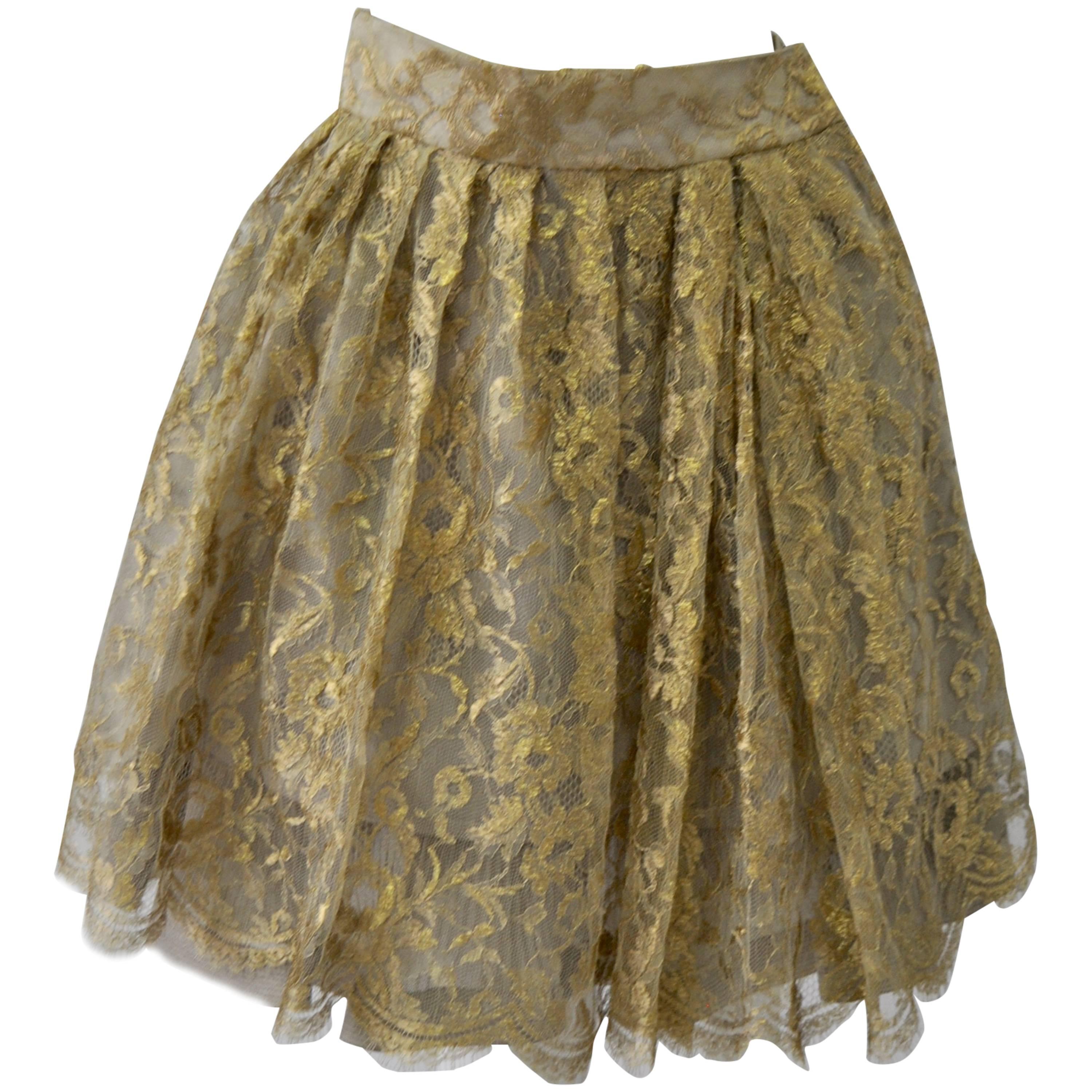 Exceptional Gianni Versace Couture Multi-Tier Flounce Gold Lace Skirt For Sale