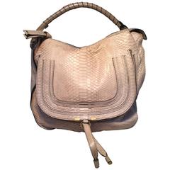 Edizione limitata della borsa a spalla Chloe in pelle di serpente beige neutro