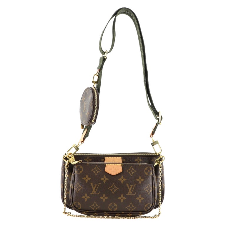 Louis Vuitton Beige Monogram Vernis Leather Pochette Accessoires Shoulder  Bag For Sale at 1stDibs