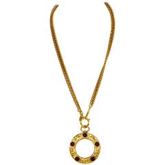 Chanel Gold & Gripoix Magnifying Glass Pendant Necklace 9