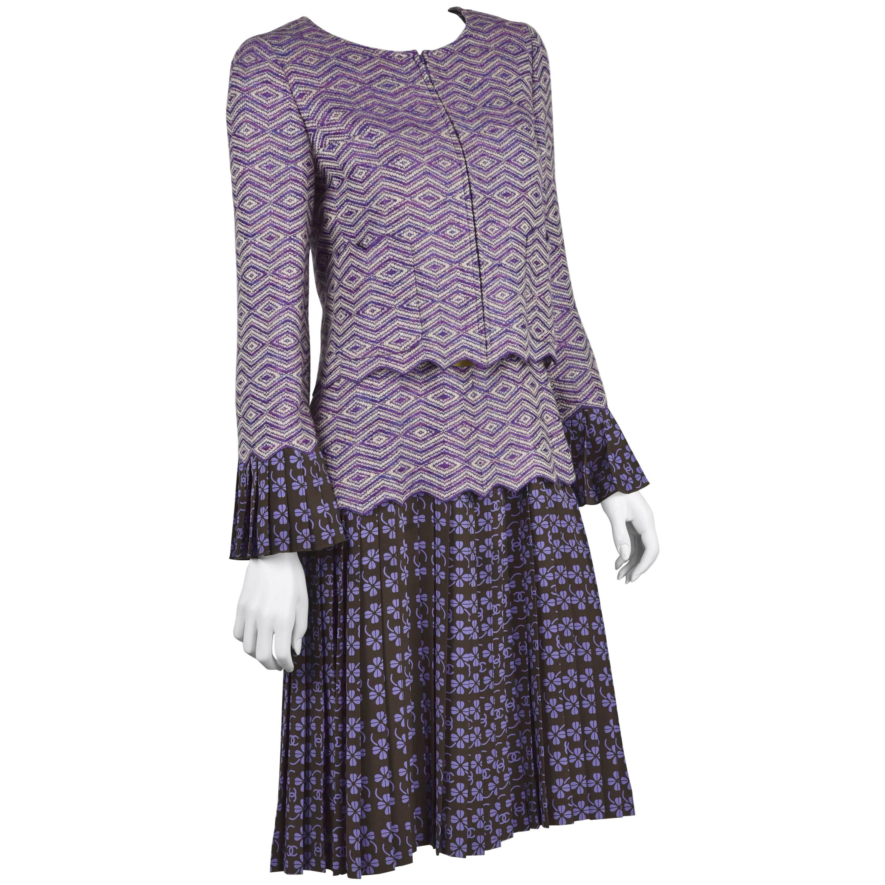 2001 Chanel Two-Piece Dress Set Purple Logo Print and Woven Wool Fabric FR 38 For Sale