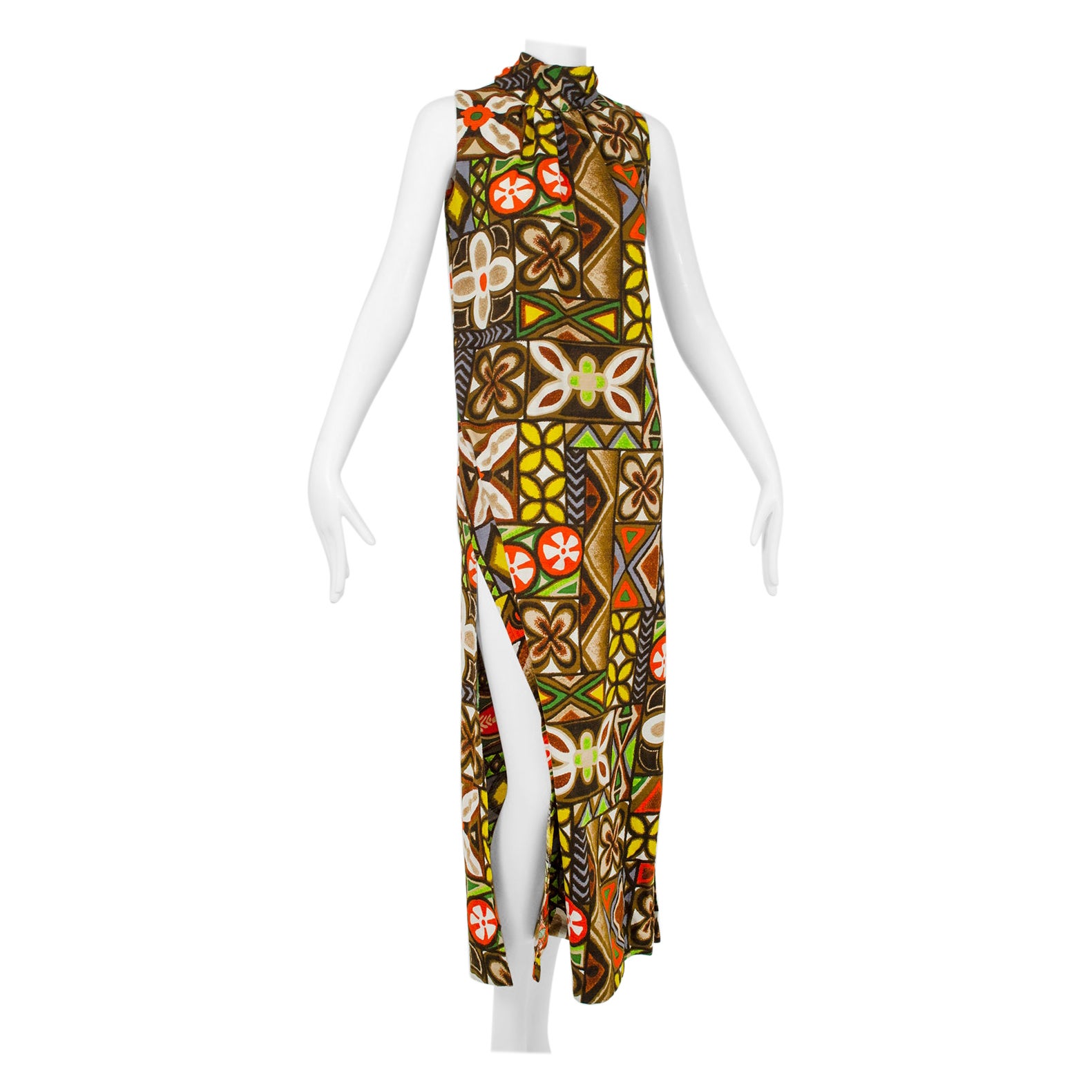 Graphic Polynesian Tiki Barkcloth Sleeveless Maxi Dress w Neck Sash – M, 1960s For Sale