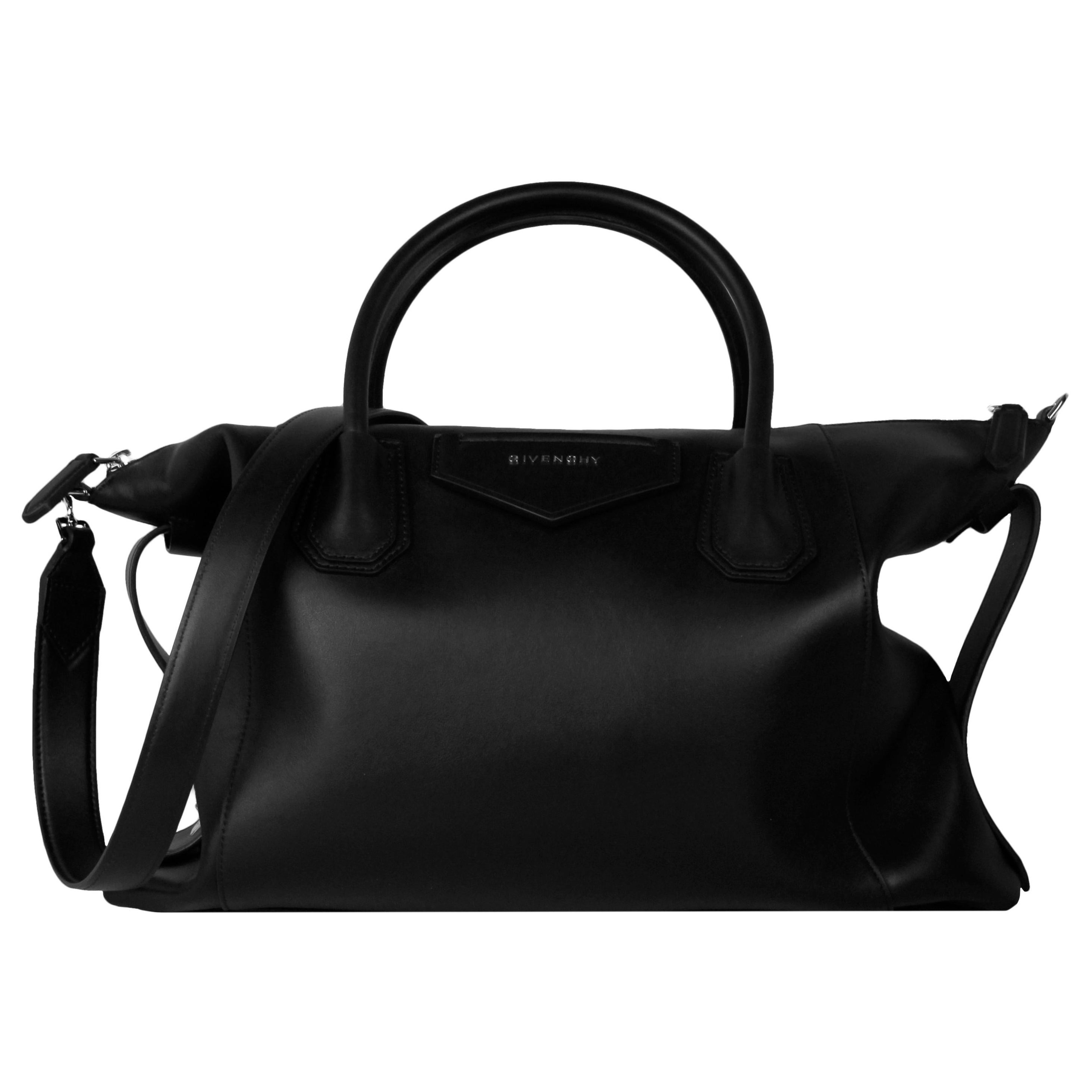 Givenchy Black Soft Calfskin Medium Soft Antigona Bag rt. $2, 650