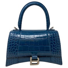 Blaue Sanduhr-Tasche mit Krokodilprägung von Balenciaga