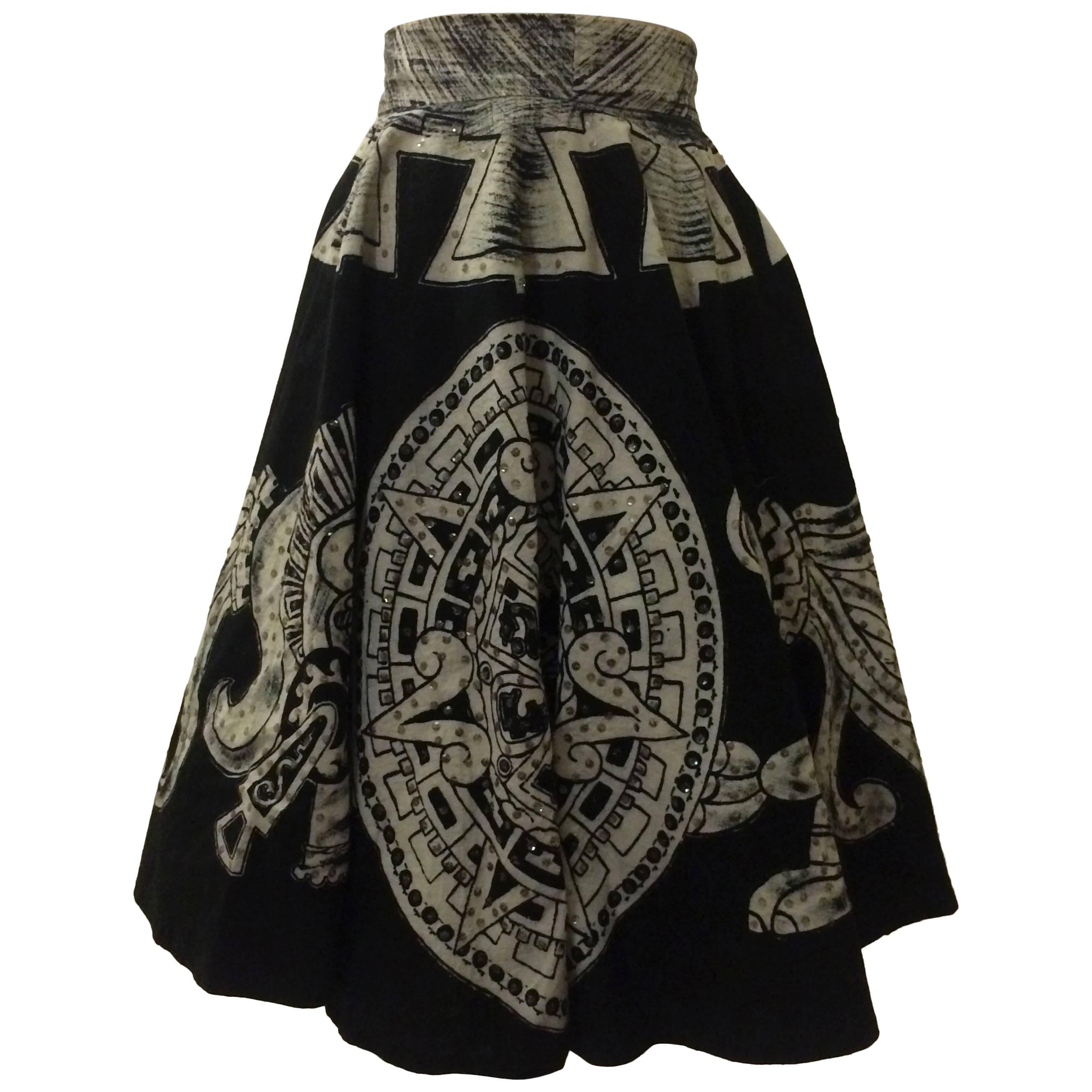 Aztec Calendar Warrior Vintage Black White Circle Tourist Souvenir Skirt, 1950s 