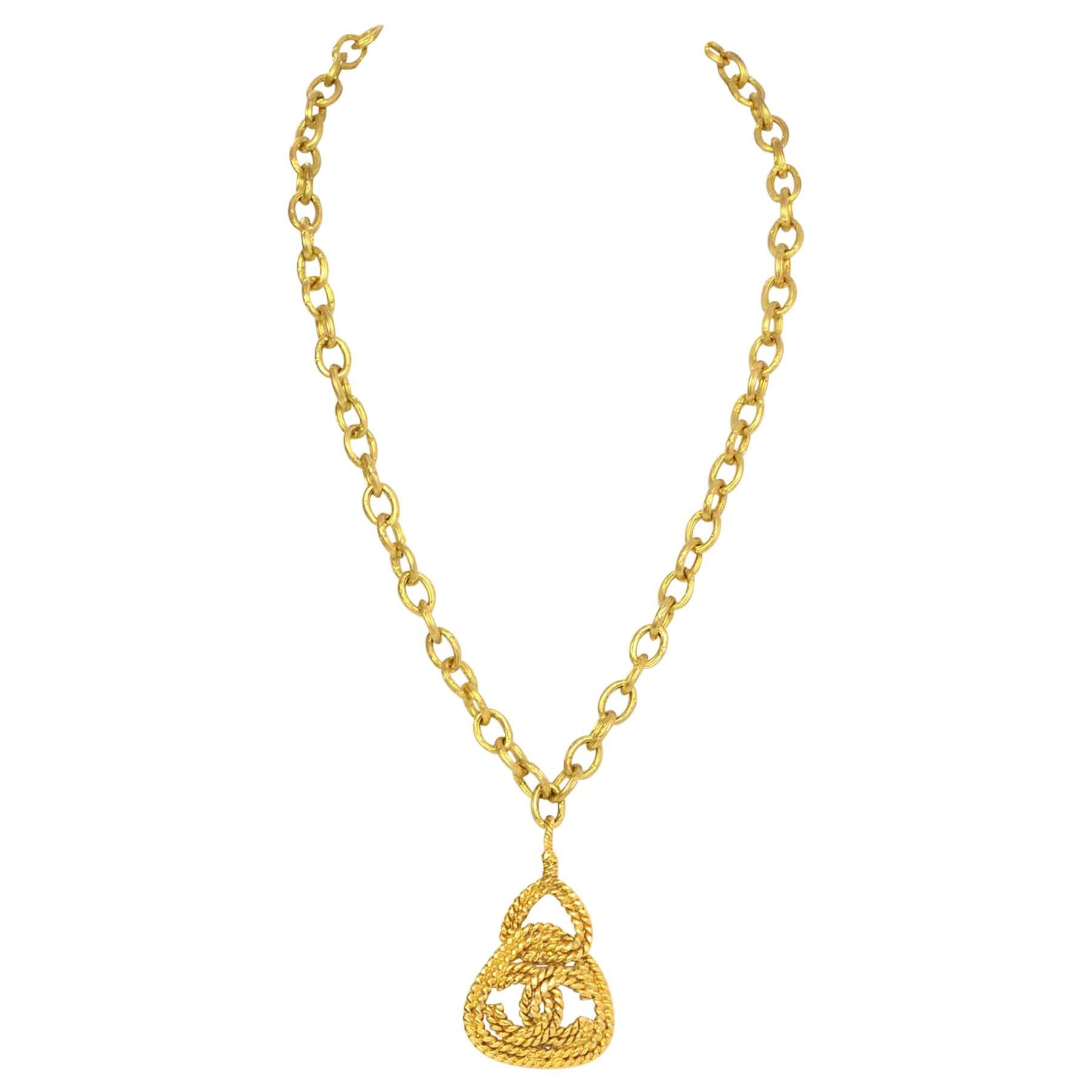 Chanel 1991 Vintage Gold-tone Necklace with Braided CC Charm