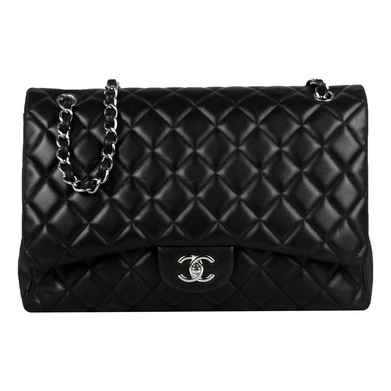Chanel So Black Calfskin Leather Quilted 2.55 Reissue 226 Classic Flap Bag  For Sale at 1stDibs