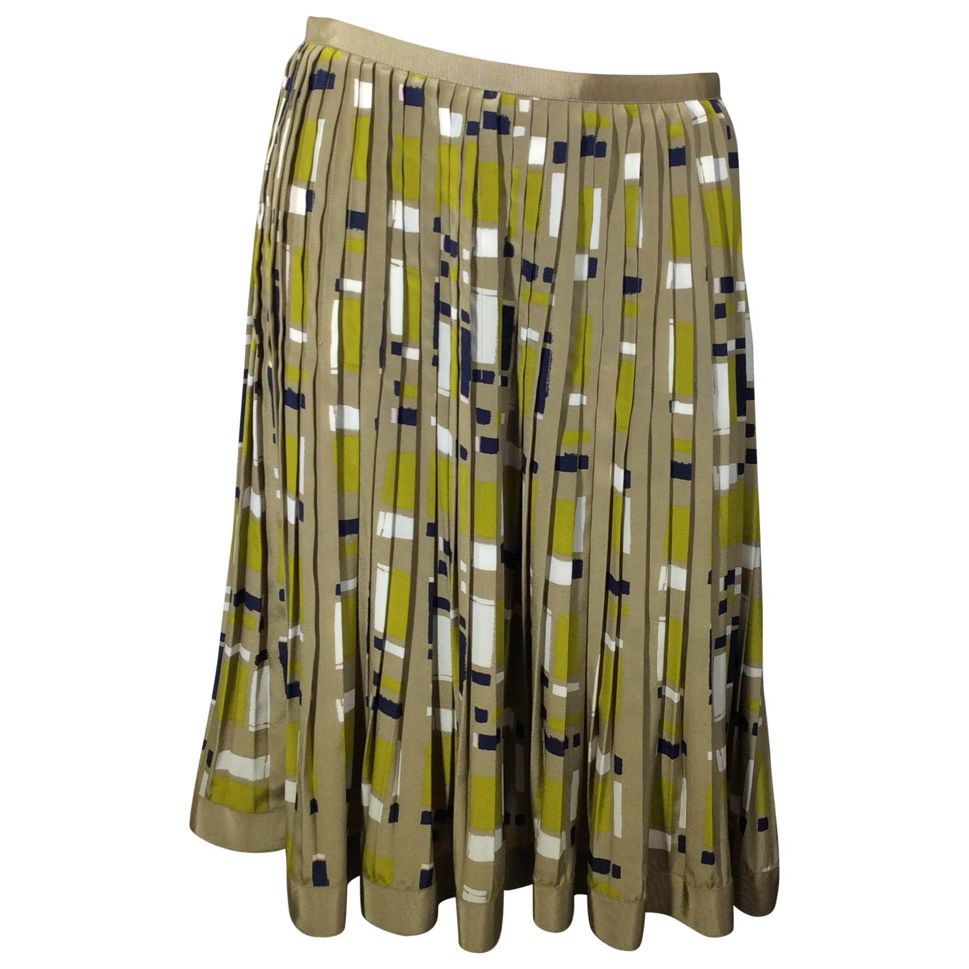 Oscar de la Renta Green Rectangle Print Pleated Skirt For Sale