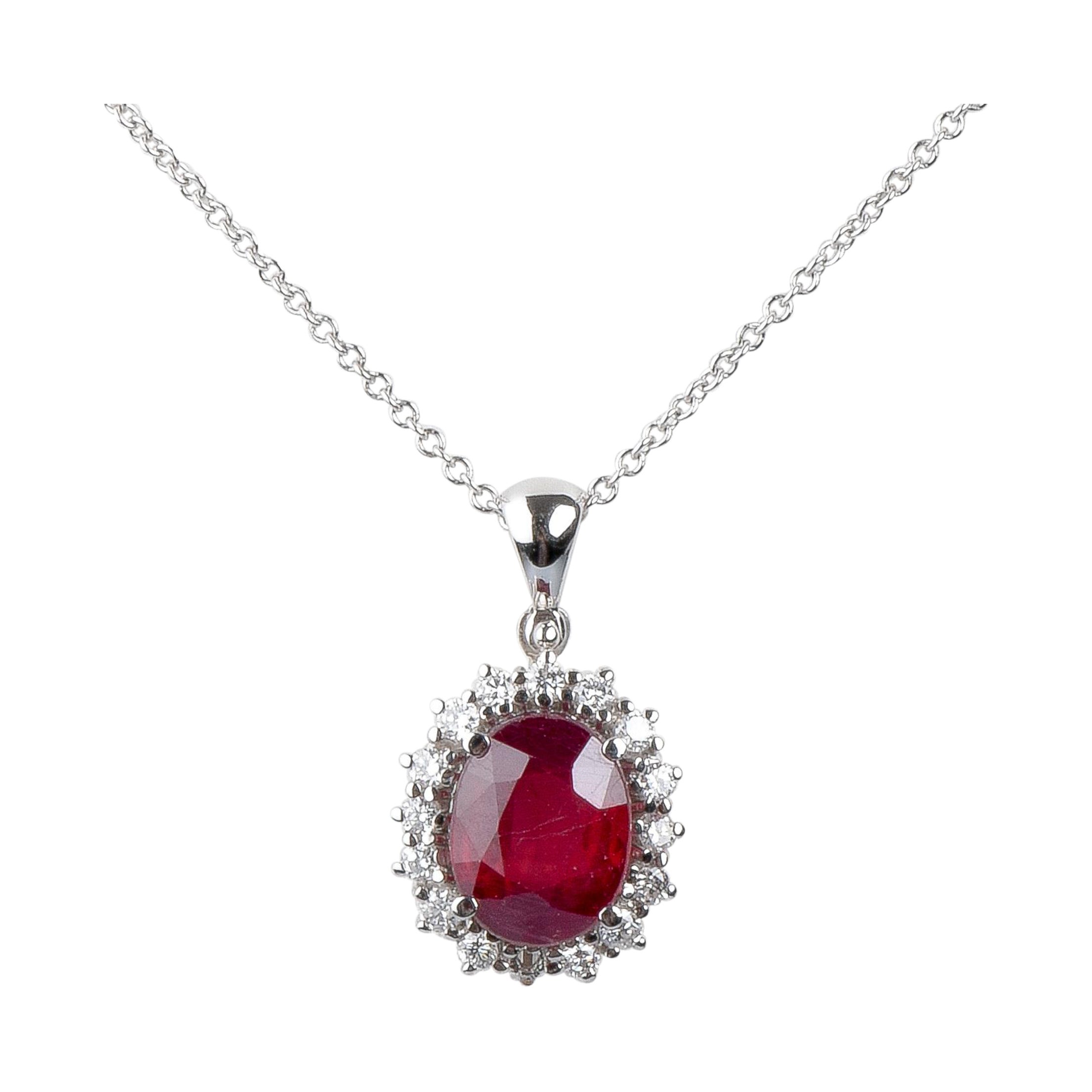 18 carat white gold ruby and diamonds necklace For Sale