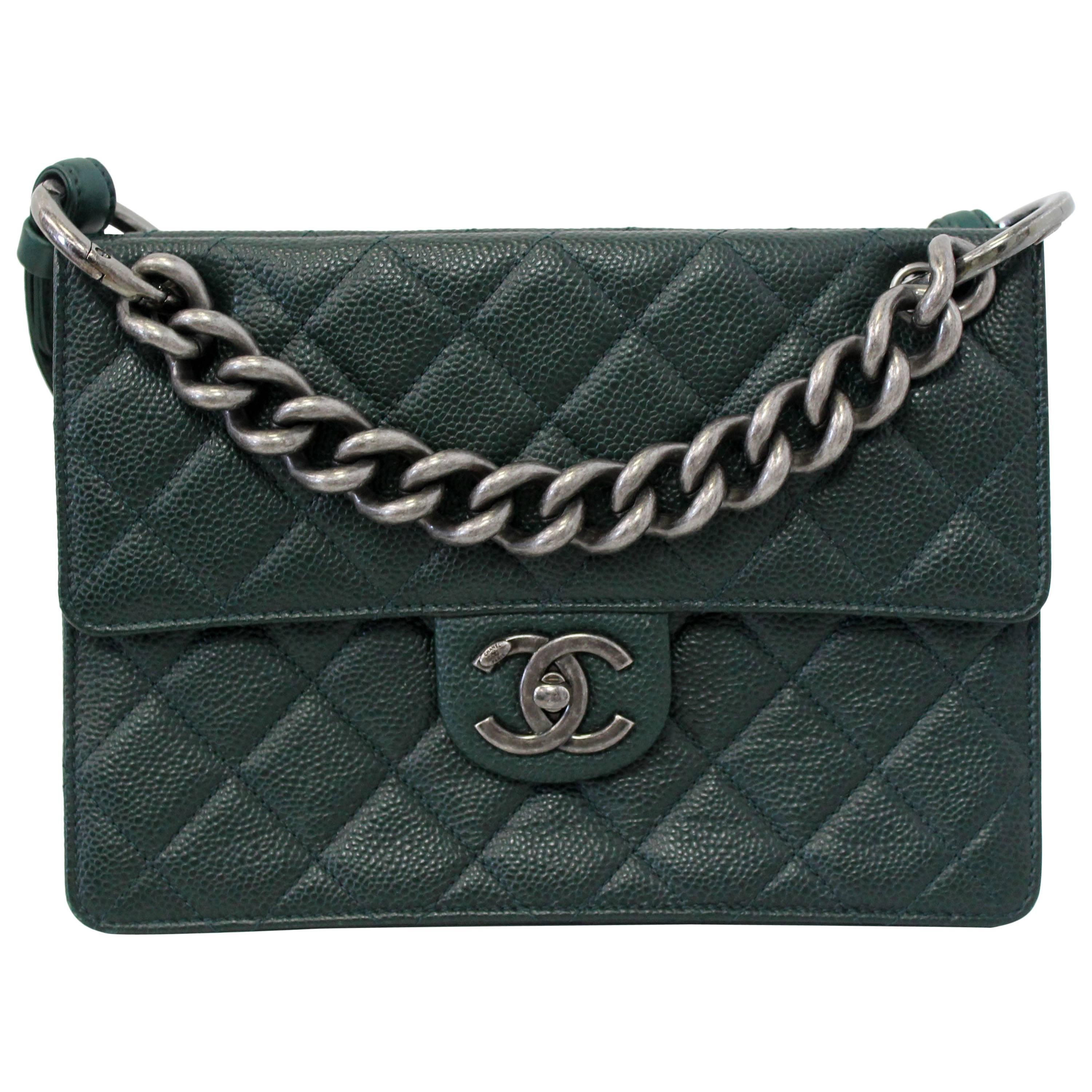 Chanel 2015 / 2016 Dark Green Quilted Caviar Leather Retro Class Medium Flap Bag
